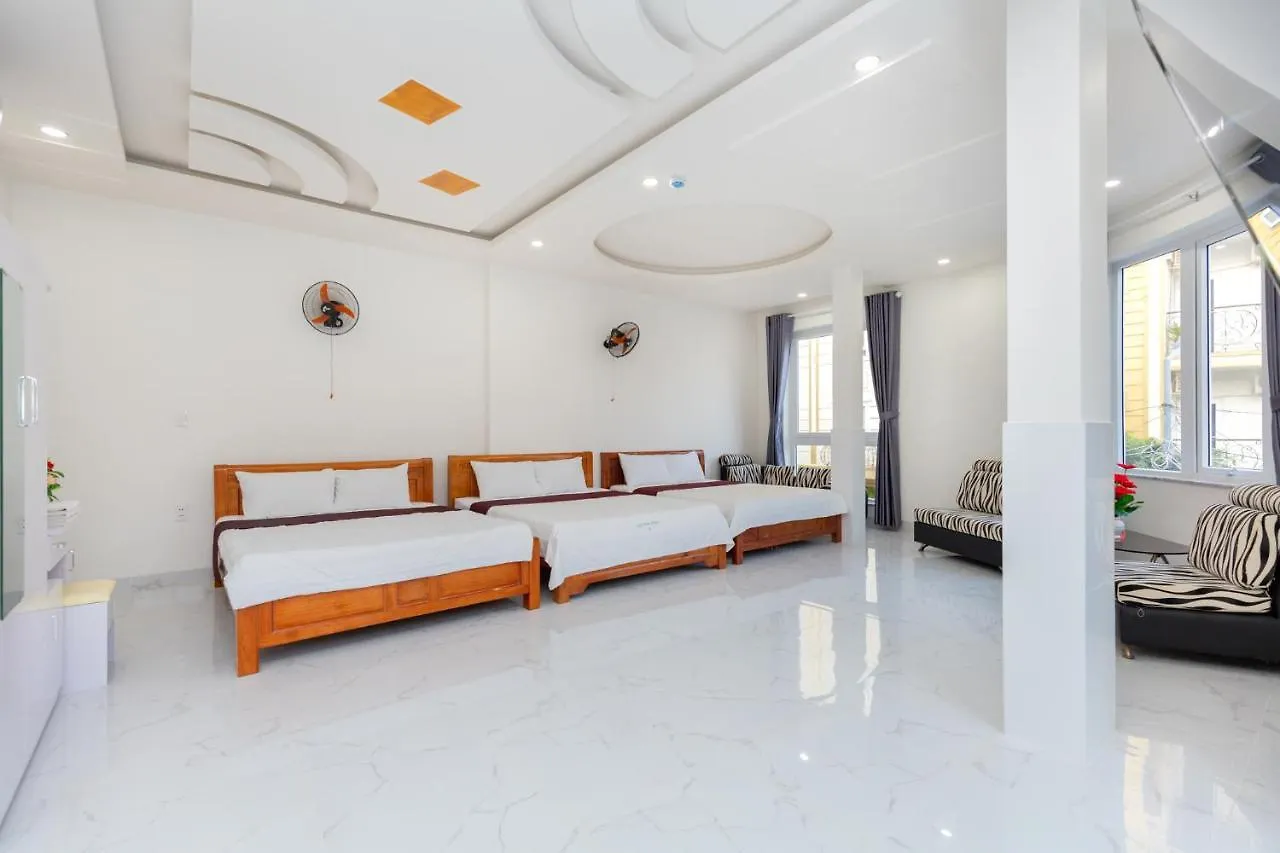 Dang Hoang Villa - So 9 Thai Van Lung
